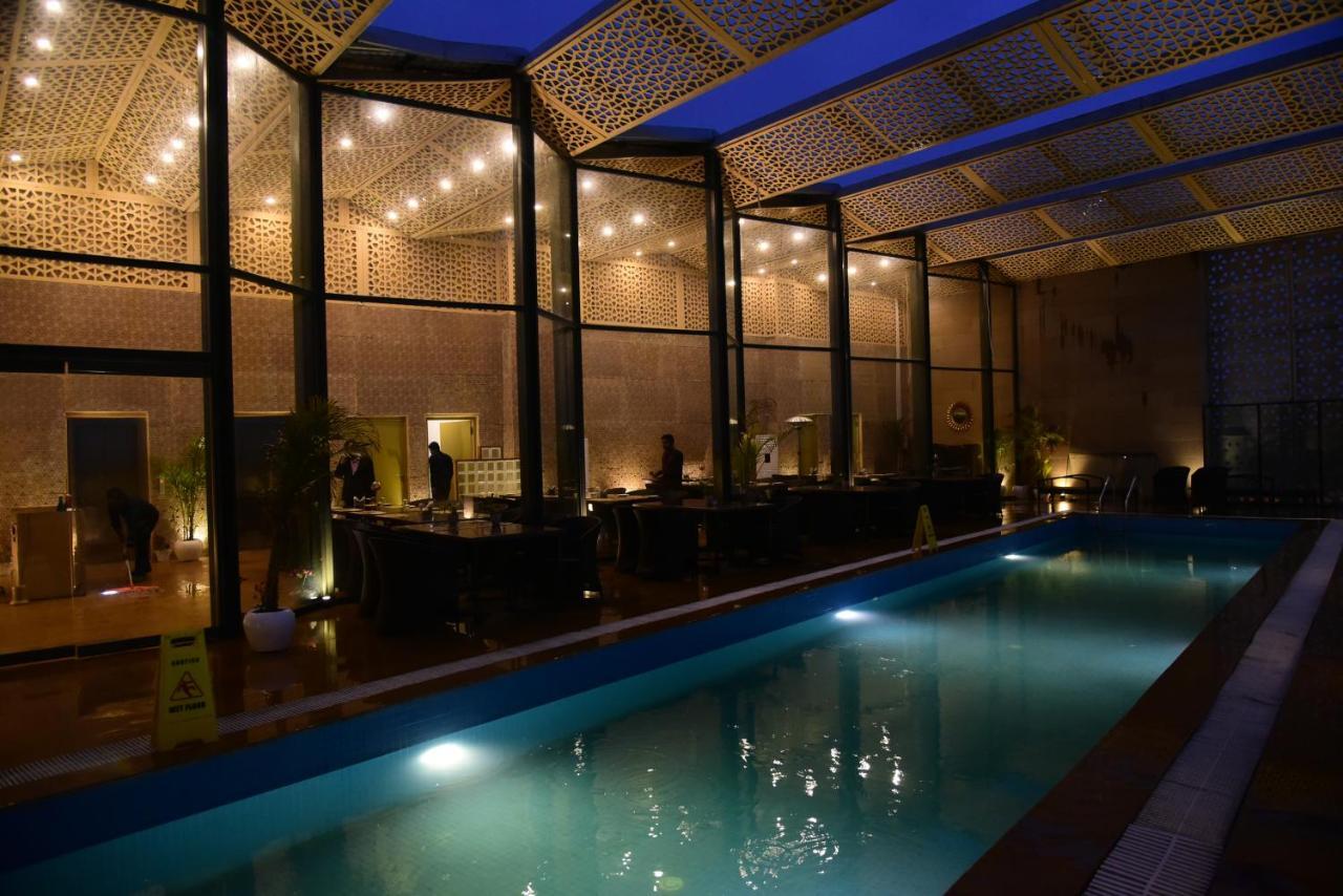 Ramaya Hotel Rohtak Eksteriør billede