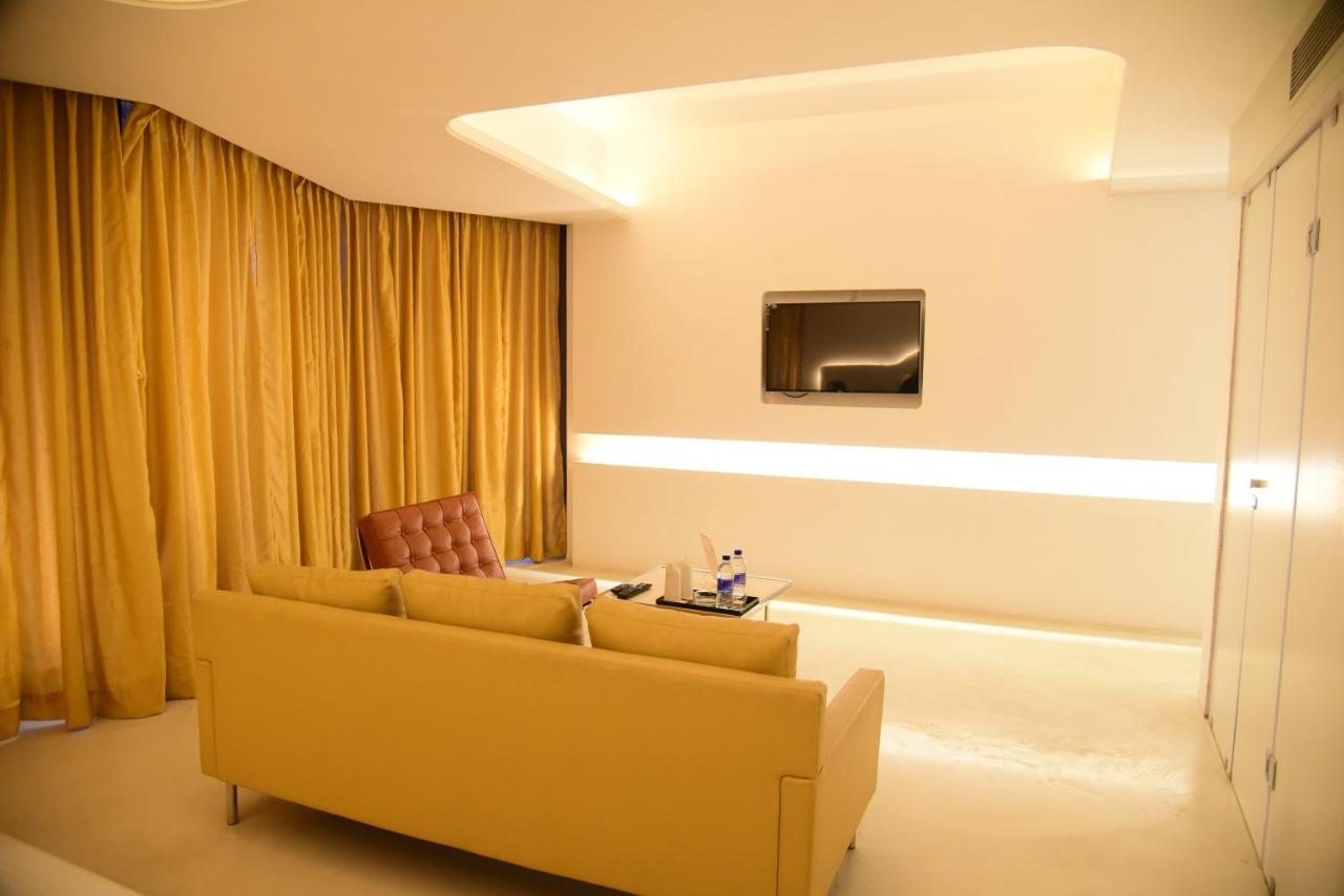 Ramaya Hotel Rohtak Eksteriør billede